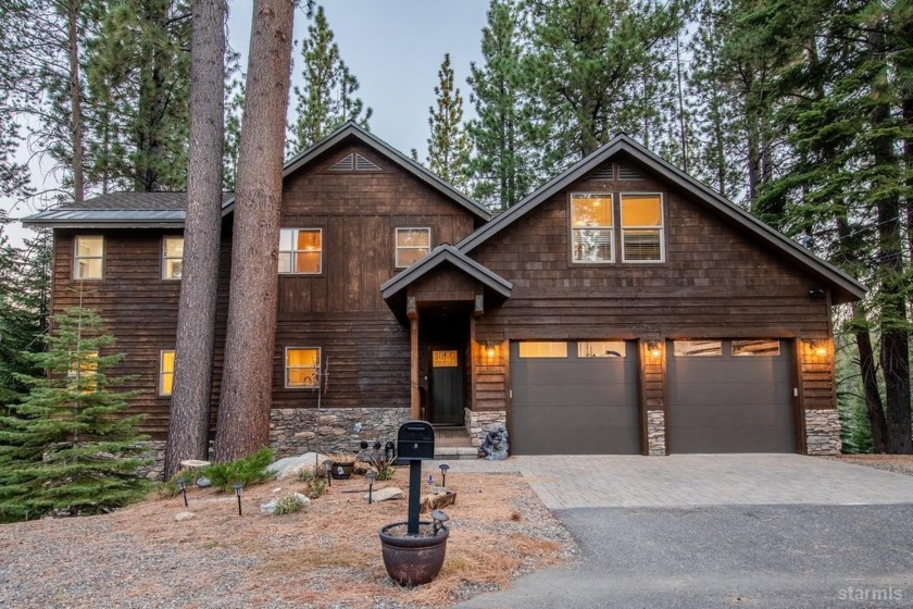 1513 Cree St is one of those homes that welcomes family and - Beach Home for sale in South Lake Tahoe, California on Beachhouse.com