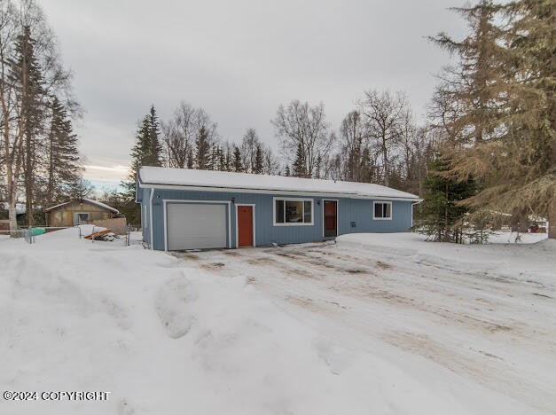 WELCOME HOME!! RENOVATED OPEN CONCEPT home at the end of a - Beach Home for sale in Kenai, Alaska on Beachhouse.com