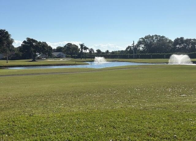 Incredible opportunity! Enjoy beautiful lake views from this - Beach Condo for sale in Palm Beach Gardens, Florida on Beachhouse.com