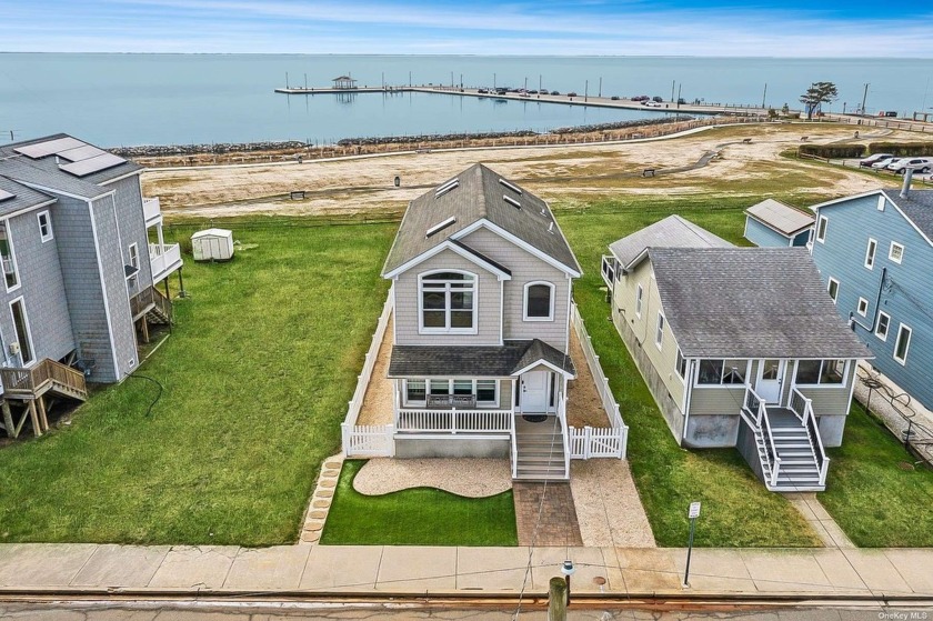 LOCATION!! LOCATION!! Waterfront & Shorefront Park. A pristine - Beach Home for sale in Patchogue, New York on Beachhouse.com