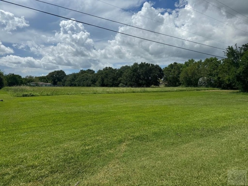 Welcome to your own piece of paradise in Texas City! This - Beach Lot for sale in Texas City, Texas on Beachhouse.com