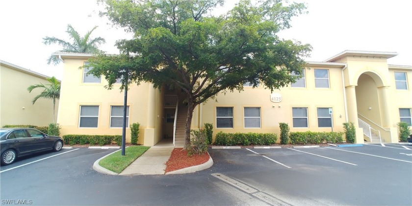 This 3 bedroom and 2 bath first floor condo is completely tiled - Beach Condo for sale in Fort Myers, Florida on Beachhouse.com