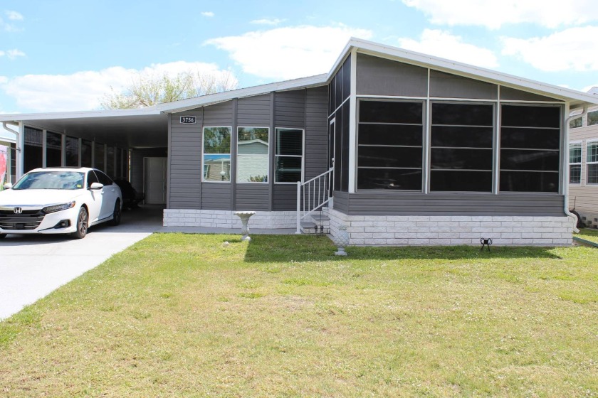 This owner is sacrificing this beautiful home to move on to her - Beach Home for sale in North Fort Myers, Florida on Beachhouse.com