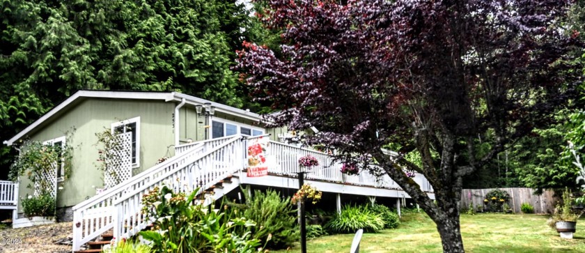 Nice and Peaceful location at the end of the road just a short - Beach Home for sale in Waldport, Oregon on Beachhouse.com