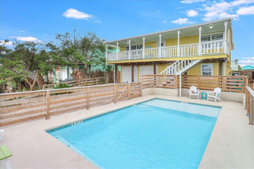 Beautifully updated 5 bdrm, 2 bath retreat with heated private - Beach Home for sale in Port Aransas, Texas on Beachhouse.com