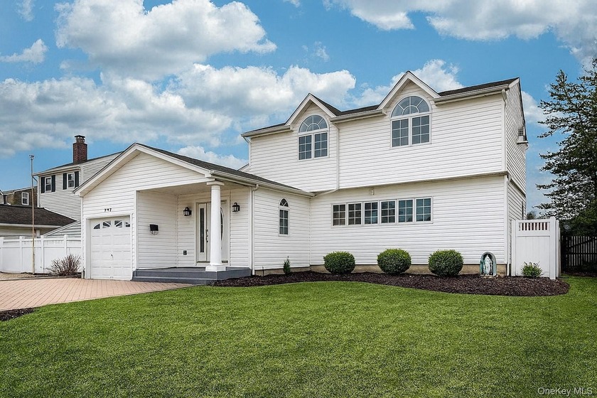 Showpiece Colonial In The Heart Of Massapequa Park, 204 Broadway - Beach Home for sale in Massapequa Park, New York on Beachhouse.com