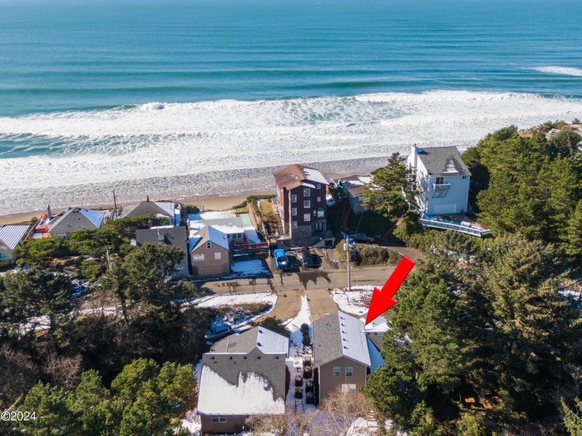 A stunning craftsman home, meticulously built by the - Beach Home for sale in Lincoln City, Oregon on Beachhouse.com