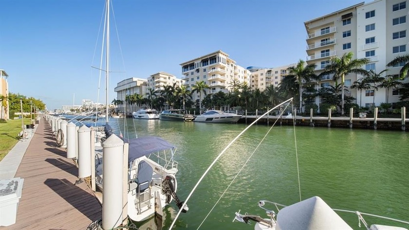 Spacious 3rd-floor corner unit, offering the perfect blend of - Beach Condo for sale in Fort Lauderdale, Florida on Beachhouse.com
