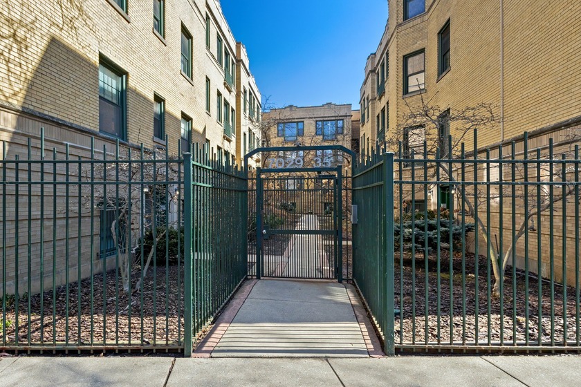 East Rogers Park's coveted corner of Sheridan and Greenleaf is - Beach Condo for sale in Chicago, Illinois on Beachhouse.com