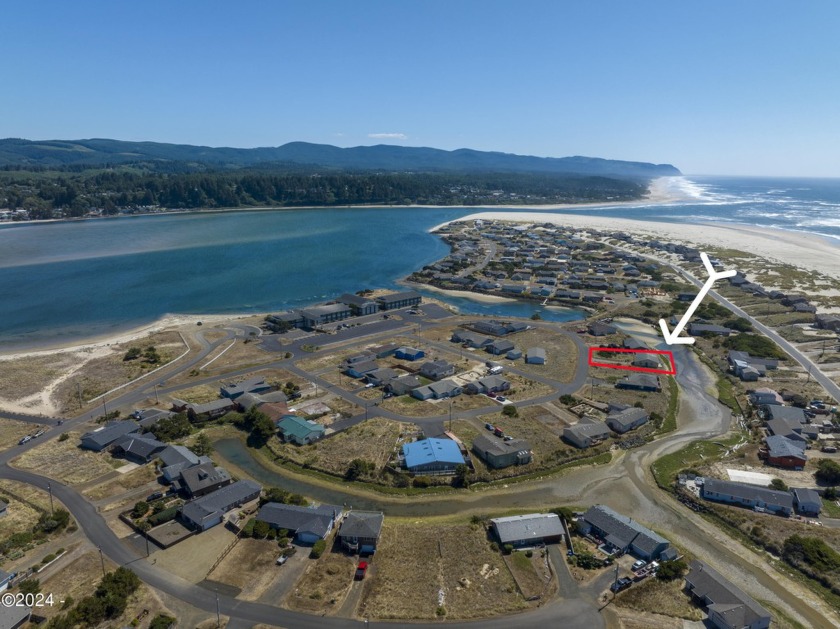 Welcome to the quaint coastal community of Bayshore, located - Beach Home for sale in Waldport, Oregon on Beachhouse.com