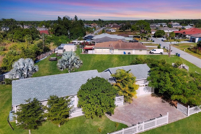 Welcome to your bright slice of Sunshine State living! OVERSIZED - Beach Home for sale in North Port, Florida on Beachhouse.com