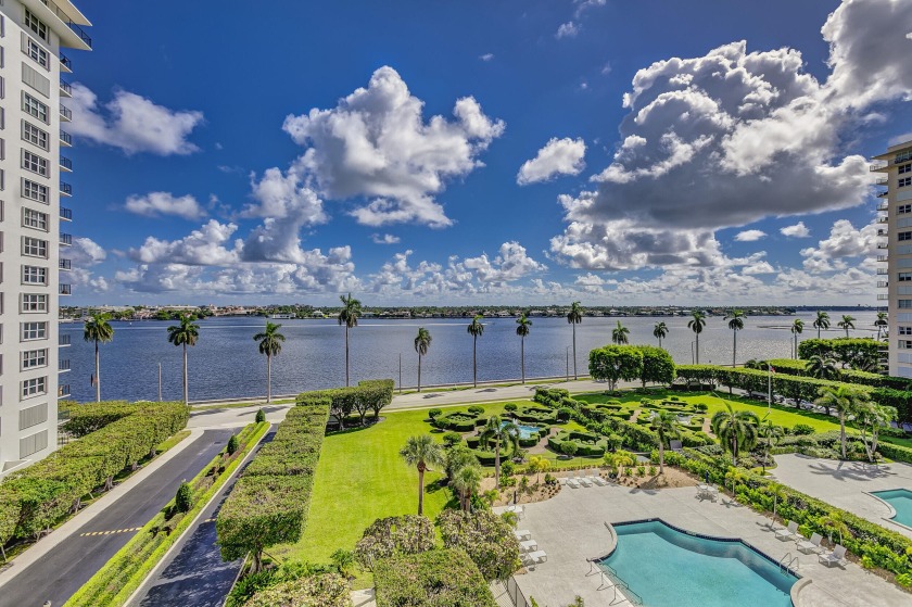 Are you dreaming of a warm sunny place to roost for the winter? - Beach Condo for sale in West Palm Beach, Florida on Beachhouse.com
