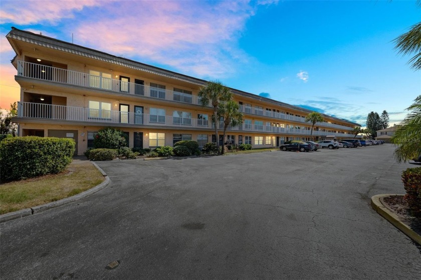 Completely updated home with Luxury Vinyl Tile throughout, brand - Beach Condo for sale in Kenneth City, Florida on Beachhouse.com