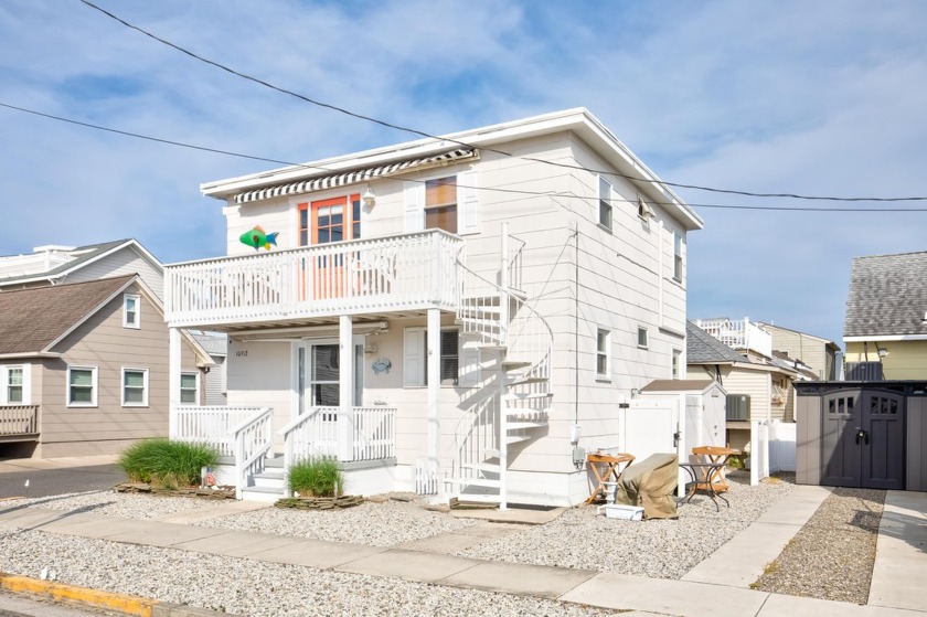 Come see this perfect Seashore Getaway today! Very well located - Beach Condo for sale in Stone Harbor, New Jersey on Beachhouse.com