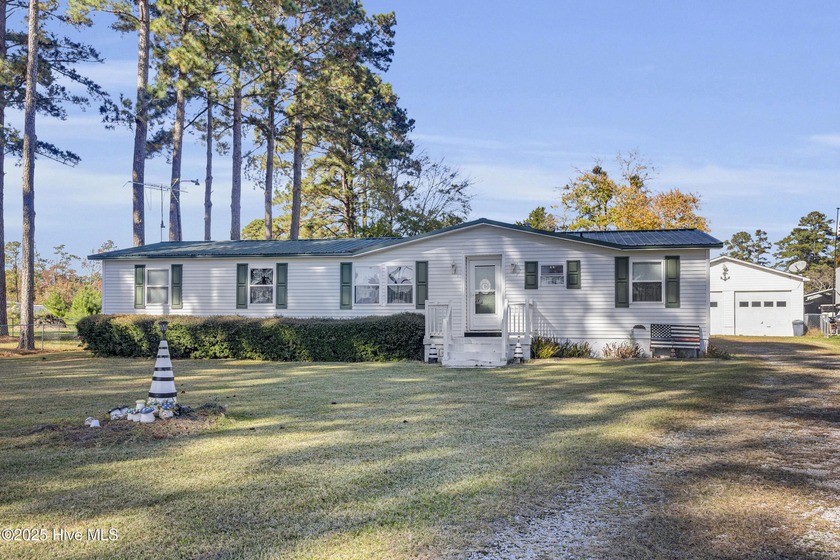 Nestled in the charming waterfront community of Camp Jo Jane - Beach Home for sale in Oriental, North Carolina on Beachhouse.com
