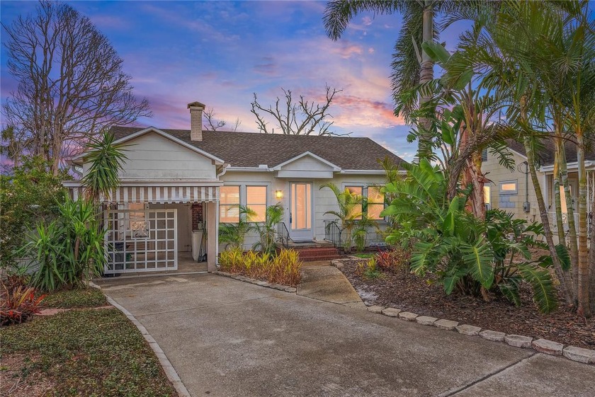 Prime Location with Direct Water Access! 

Step out your door - Beach Home for sale in Tarpon Springs, Florida on Beachhouse.com