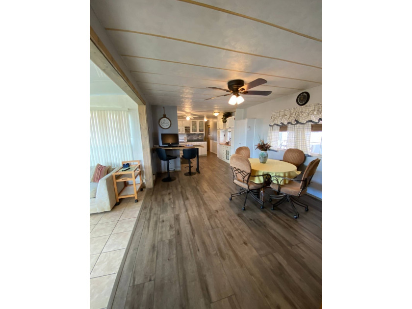 2 bedroom, 2 bathroom with New ductless mini split heat pump for - Beach Home for sale in Ruskin, Florida on Beachhouse.com