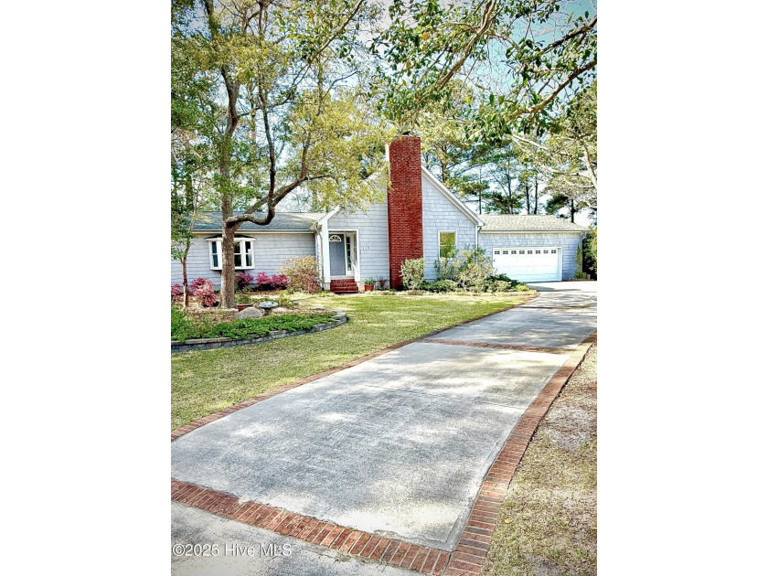 Step into your own slice of coastal Carolina heaven at 115 - Beach Home for sale in Cape Carteret, North Carolina on Beachhouse.com