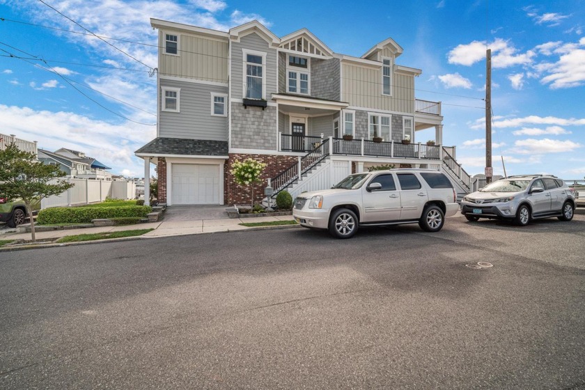 If you're looking for your dream bayfront home with a view, this - Beach Home for sale in Ocean City, New Jersey on Beachhouse.com