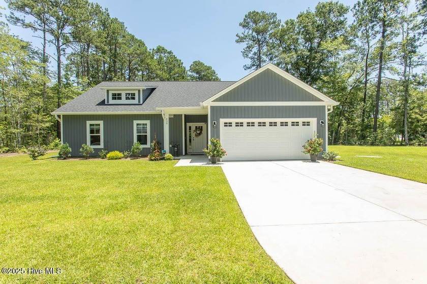 Better than new construction without the hassles or wait as you - Beach Home for sale in Calabash, North Carolina on Beachhouse.com