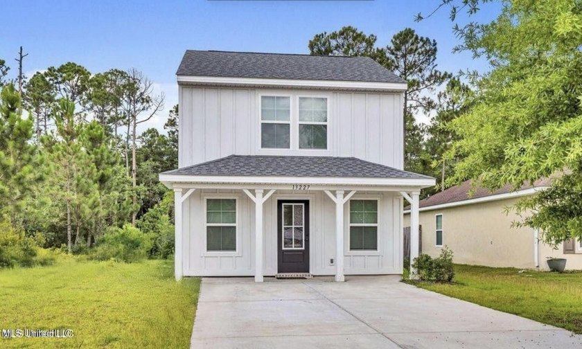 Affordable, Low-Maintenance Home - Available for Summer Move-In - Beach Home for sale in Gulfport, Mississippi on Beachhouse.com