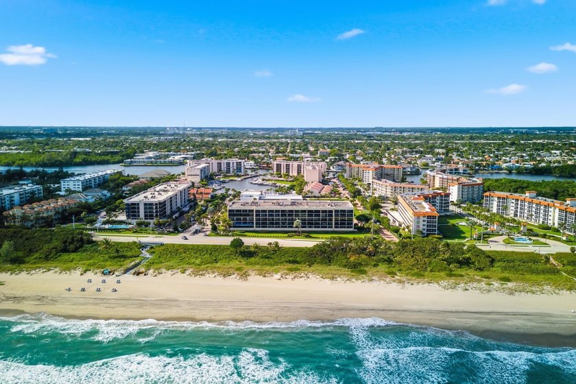 Rarely Available! DIRECT OCEAN VIEWS! Corner Unit 2 Bedroom/2 - Beach Condo for sale in Boca Raton, Florida on Beachhouse.com