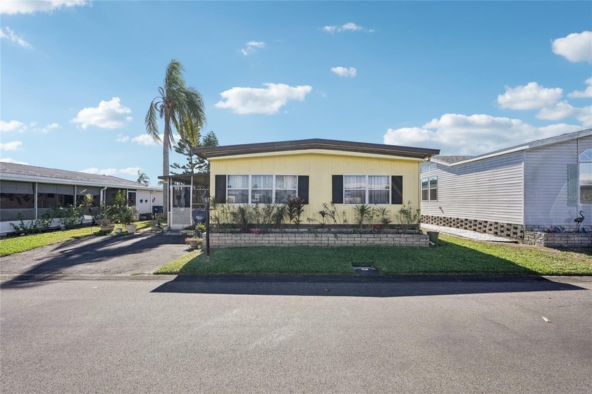 Welcome to Westwinds Village, a charming 55+ age-qualified - Beach Home for sale in Bradenton, Florida on Beachhouse.com