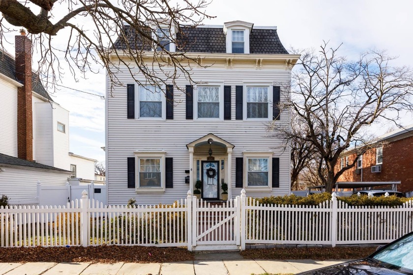 We are now entertaining all offers for this spacious - Beach Home for sale in Whitestone, New York on Beachhouse.com