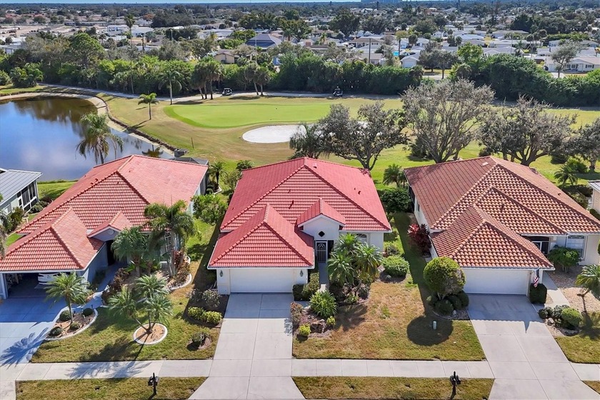 Don't miss out!! NEWLY RENOVATED!!! NEW ROOF!! Bright and cheery - Beach Home for sale in Venice, Florida on Beachhouse.com