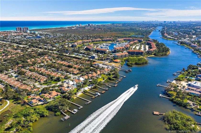 5TH FLOOR UNITS AT MARINA AT THE BLUFFS ARE IN A LEAGUE OF THEIR - Beach Condo for sale in Jupiter, Florida on Beachhouse.com