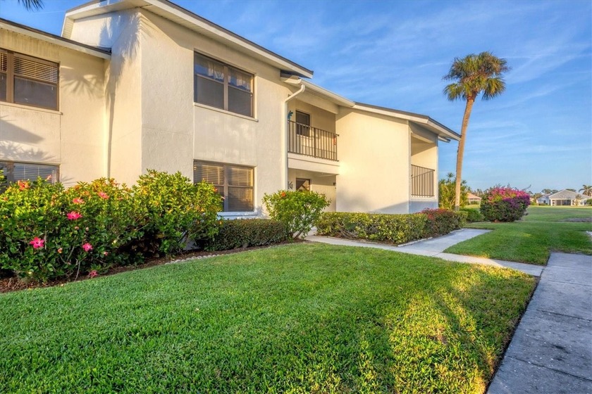 #317 at Lakes of Capri is a picture-perfect opportunity for fun - Beach Condo for sale in Venice, Florida on Beachhouse.com