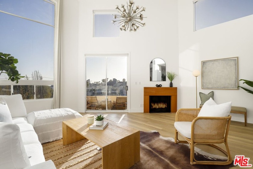 Penthouse Living by the Sea | 2 Bed + Loft | Ocean Views | Prime - Beach Condo for sale in Venice, California on Beachhouse.com