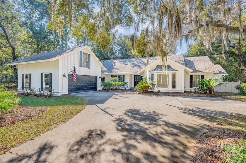 LEAST EXPENSIVE HOME PER SQ FT ON THE ISLAND! Looking for space - Beach Home for sale in Savannah, Georgia on Beachhouse.com