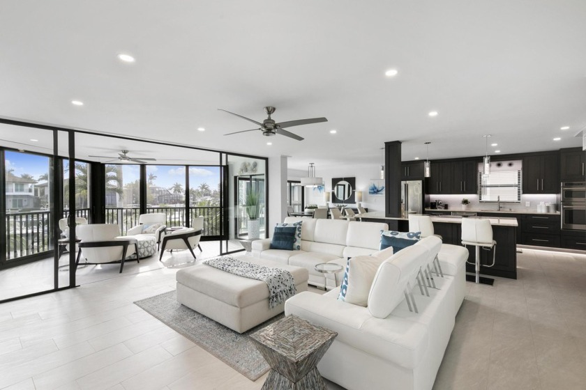 This fully renovated second floor unit is absolutely beautiful - Beach Condo for sale in Marco Island, Florida on Beachhouse.com