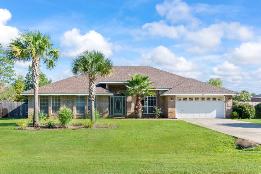 STUNNING TURN-KEY BEAUTIFUL HOME in the amazing community of - Beach Home for sale in Navarre, Florida on Beachhouse.com