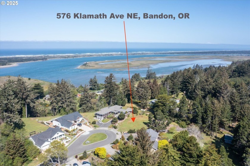 Set your sights on the Oregon Coast and bring your vision to - Beach Lot for sale in Bandon, Oregon on Beachhouse.com