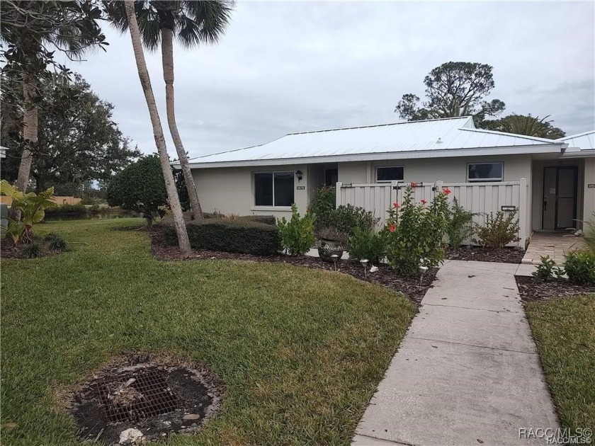 WELCOME to The Island of Dixie Shore! A beautiful waterfront - Beach Condo for sale in Crystal River, Florida on Beachhouse.com