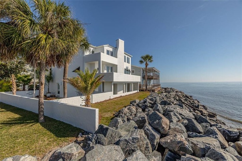 Welcome to the definition of OCEAN FRONT living! This - Beach Home for sale in Saint Simons, Georgia on Beachhouse.com
