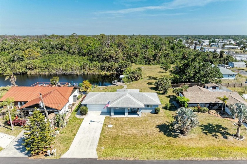Price reduced for immediate sale!  This charming home features a - Beach Home for sale in Englewood, Florida on Beachhouse.com