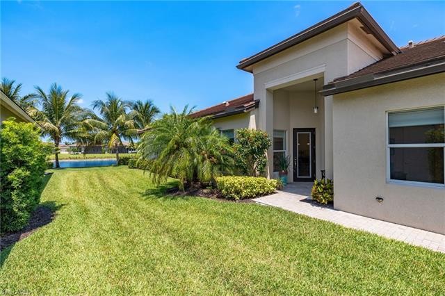 Rare opportunity to own the most popular 2 BR + a den, 2.5 baths - Beach Home for sale in Bonita Springs, Florida on Beachhouse.com