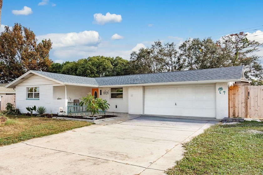Under contract-accepting backup offers. Welcome to 10120 Willow - Beach Home for sale in Port Richey, Florida on Beachhouse.com