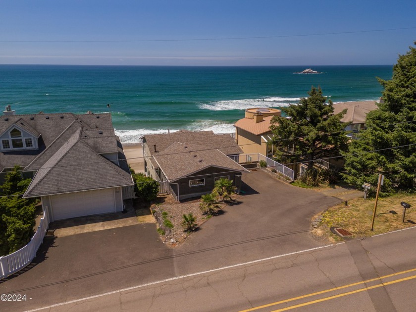 First time on the market! This stunning oceanfront home, built - Beach Home for sale in Lincoln City, Oregon on Beachhouse.com