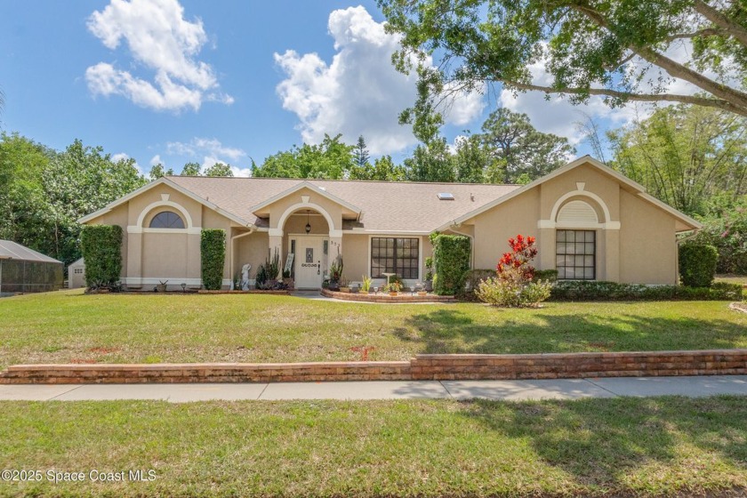 OWNER MAKING A DRASTIC CUT IN PRICE.  Nothing wrong with this - Beach Home for sale in Merritt Island, Florida on Beachhouse.com