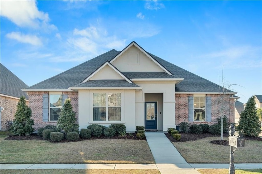 Stylish, Well-Maintained Four-Bedroom Home in Lakeshore Villages - Beach Home for sale in Slidell, Louisiana on Beachhouse.com