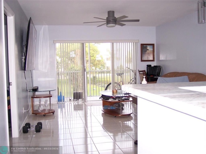 NORTHEAST DANIA BEACH 1 BEDROOM - 1 BATH CONDO. CORNER UNIT - Beach Condo for sale in Dania, Florida on Beachhouse.com