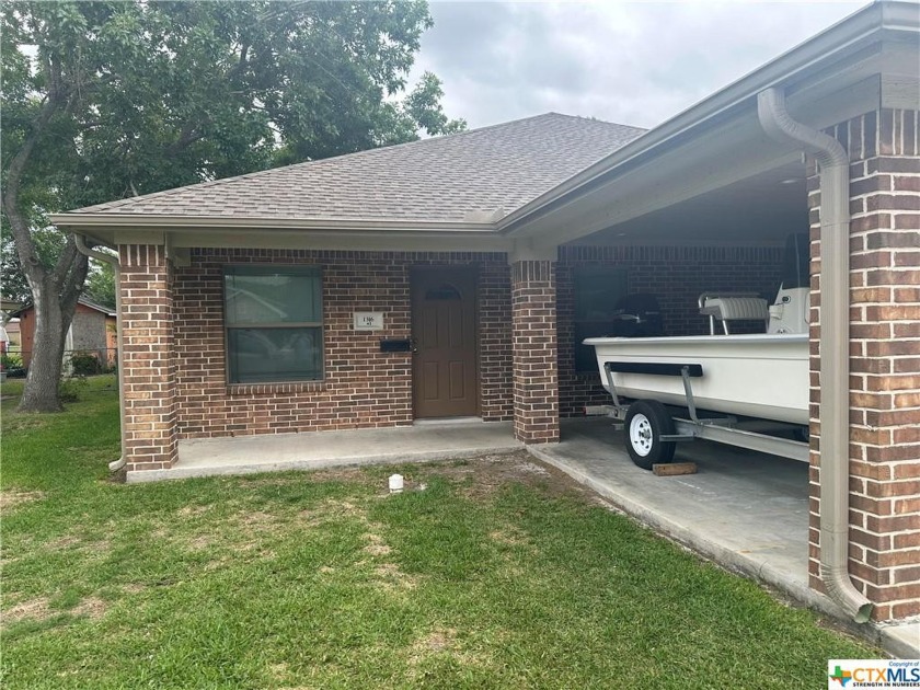 The duplex features two units, each with two bedrooms and two - Beach Home for sale in Port Lavaca, Texas on Beachhouse.com