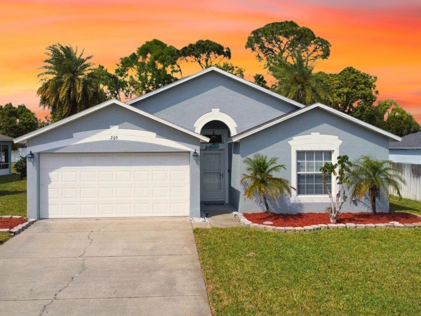 Looking for an affordable home close to the beach? This move-in - Beach Home for sale in Edgewater, Florida on Beachhouse.com