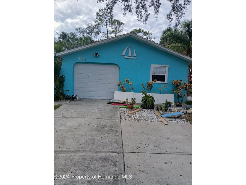 Handyman Special in GREAT Location!!  Water damaged in Hernando - Beach Home for sale in Hernando Beach, Florida on Beachhouse.com