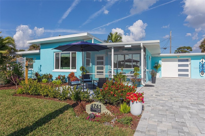 SOUTH VENICE GEM: YOUR ULTIMATE FLORIDA LIFESTYLE AWAITS! - Beach Home for sale in Venice, Florida on Beachhouse.com