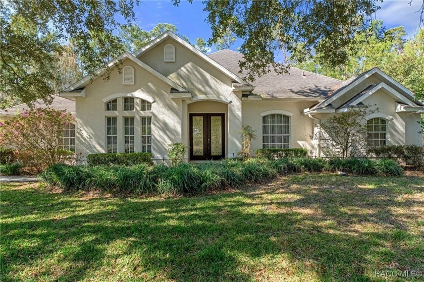 New Roof Soon on this 3-Bedroom, 2 Bath Home located in the - Beach Home for sale in Homosassa, Florida on Beachhouse.com